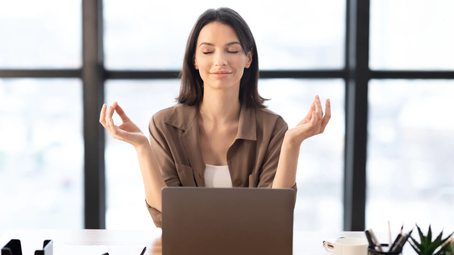 La sophrologie pour gérer le stress au travail